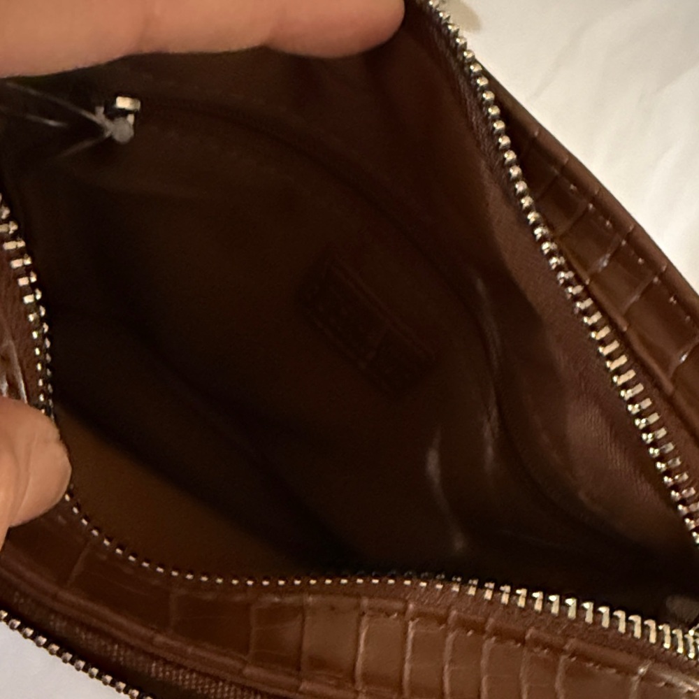 Urban Outfitters Brown Croc-Embossed Crossbody Bag - Picture 9 of 13